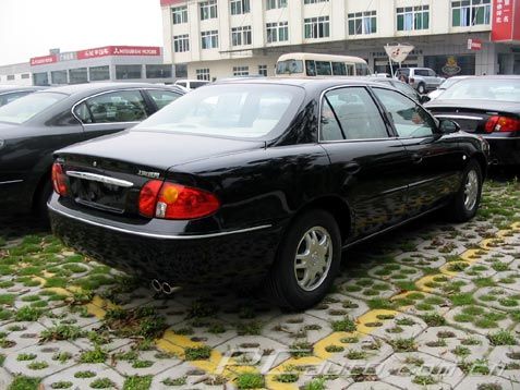 別克06款君威陸尊新車都到貨廣州展廳